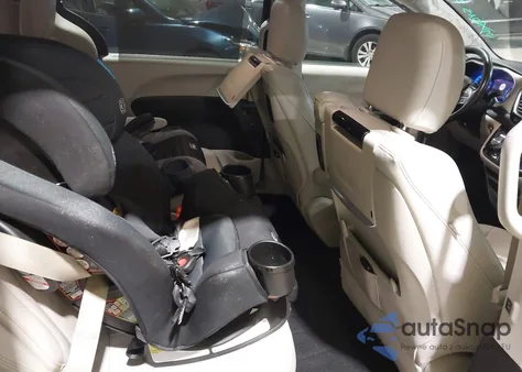 2019 Chrysler Pacifica Touring L Plus z USA, uszkodzony, nr VIN 2C4RC1EG4KR570280